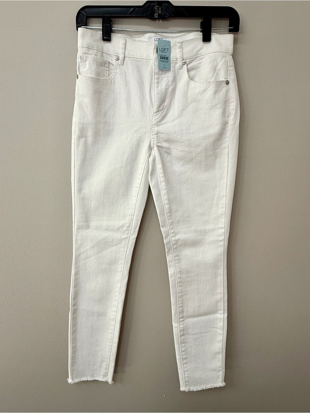 LOFT Outlet Frayed White High-Rise Skinny Ankle Jeans